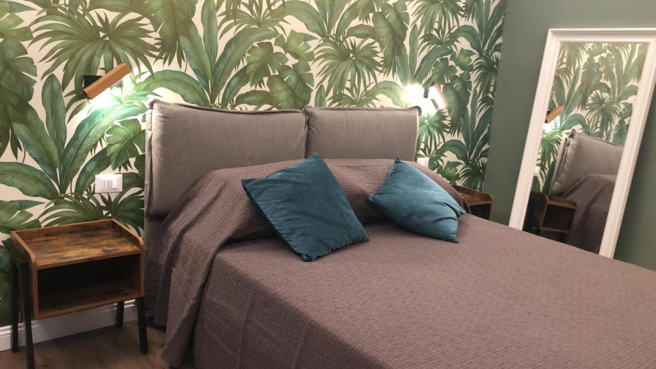Jungle Suite Mood Behind Piazza Signoria Florence Luaran gambar